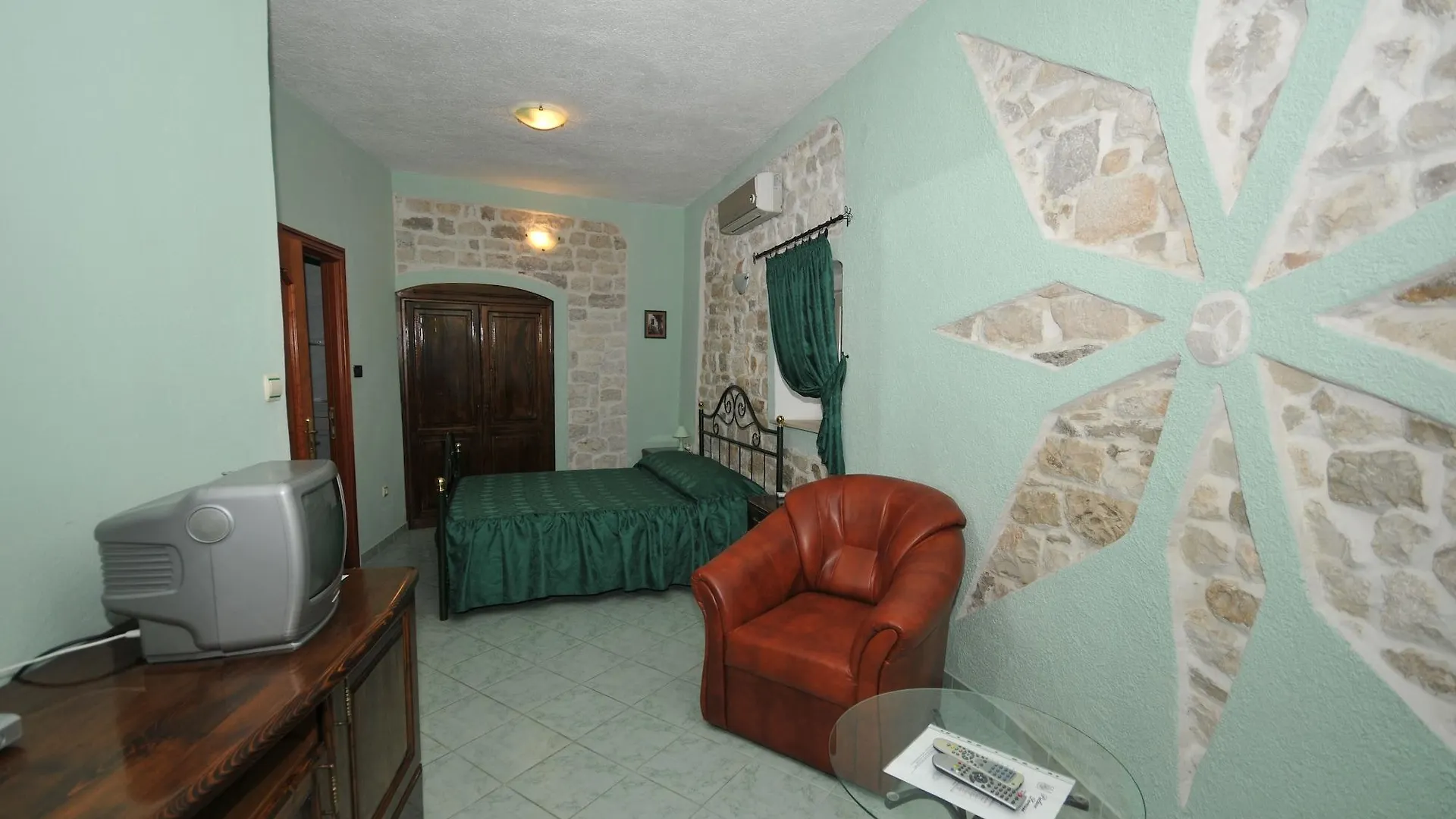 Bed and breakfast Palace Derossi Trogir