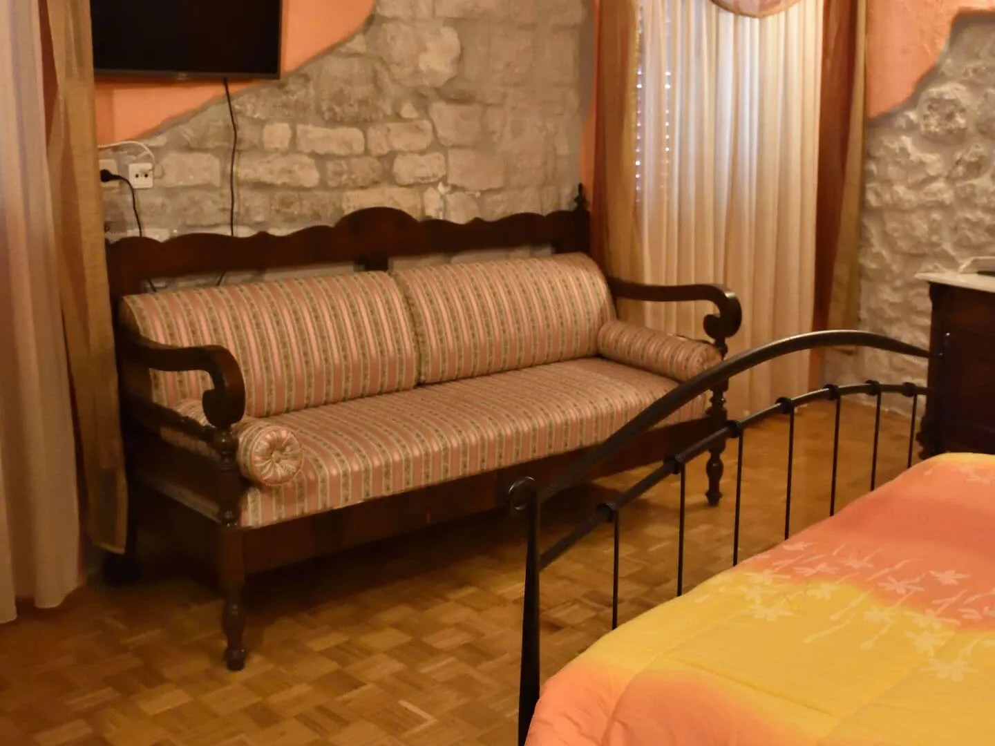 *** Bed and breakfast Palace Derossi Trogir Croacia